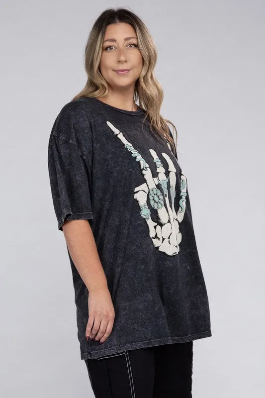 Curvy - Skeleton Rock Hand Sign Graphic Top (DS)