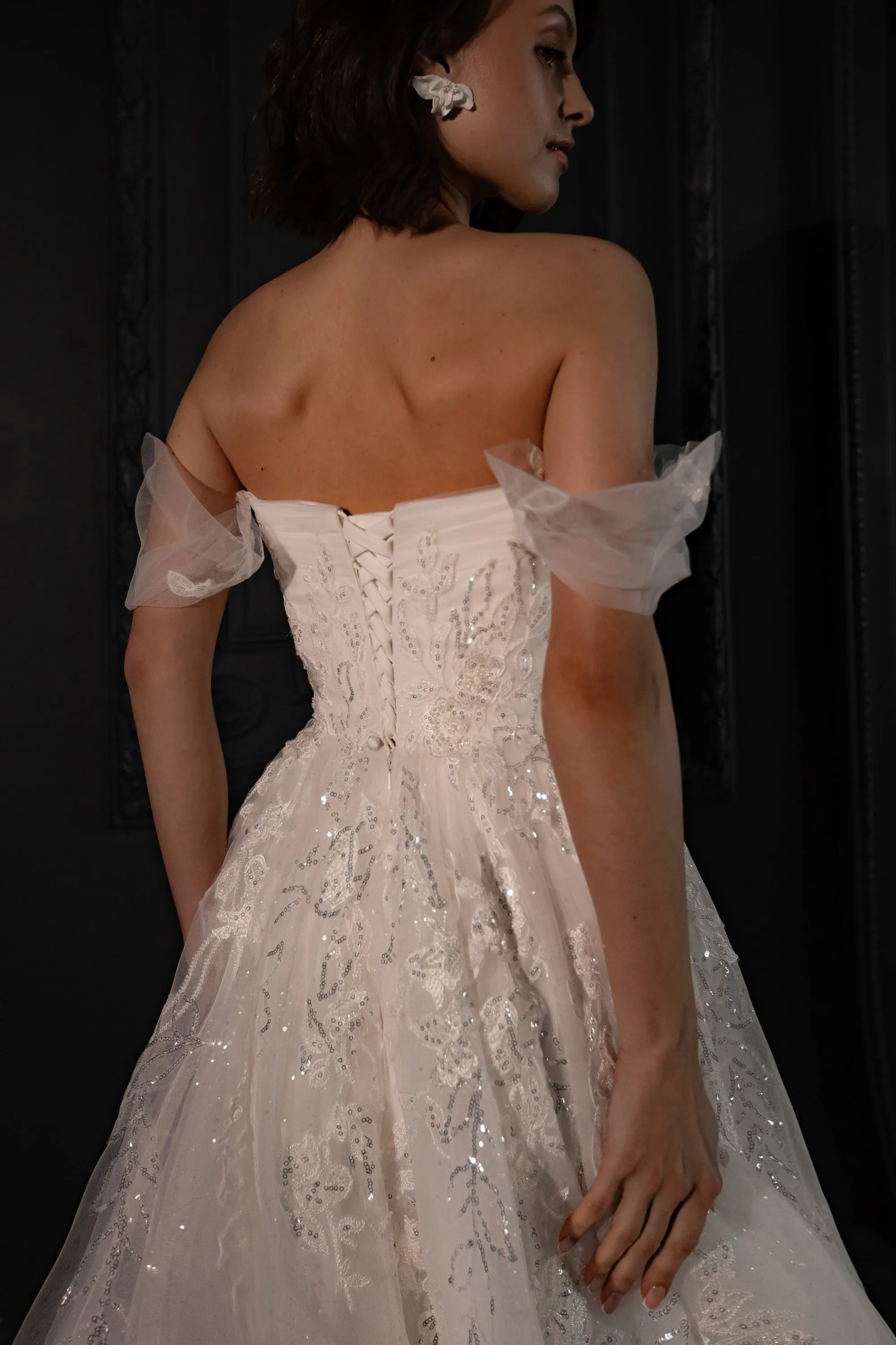 Lace Wedding Dress Jackopa with Leg Slit