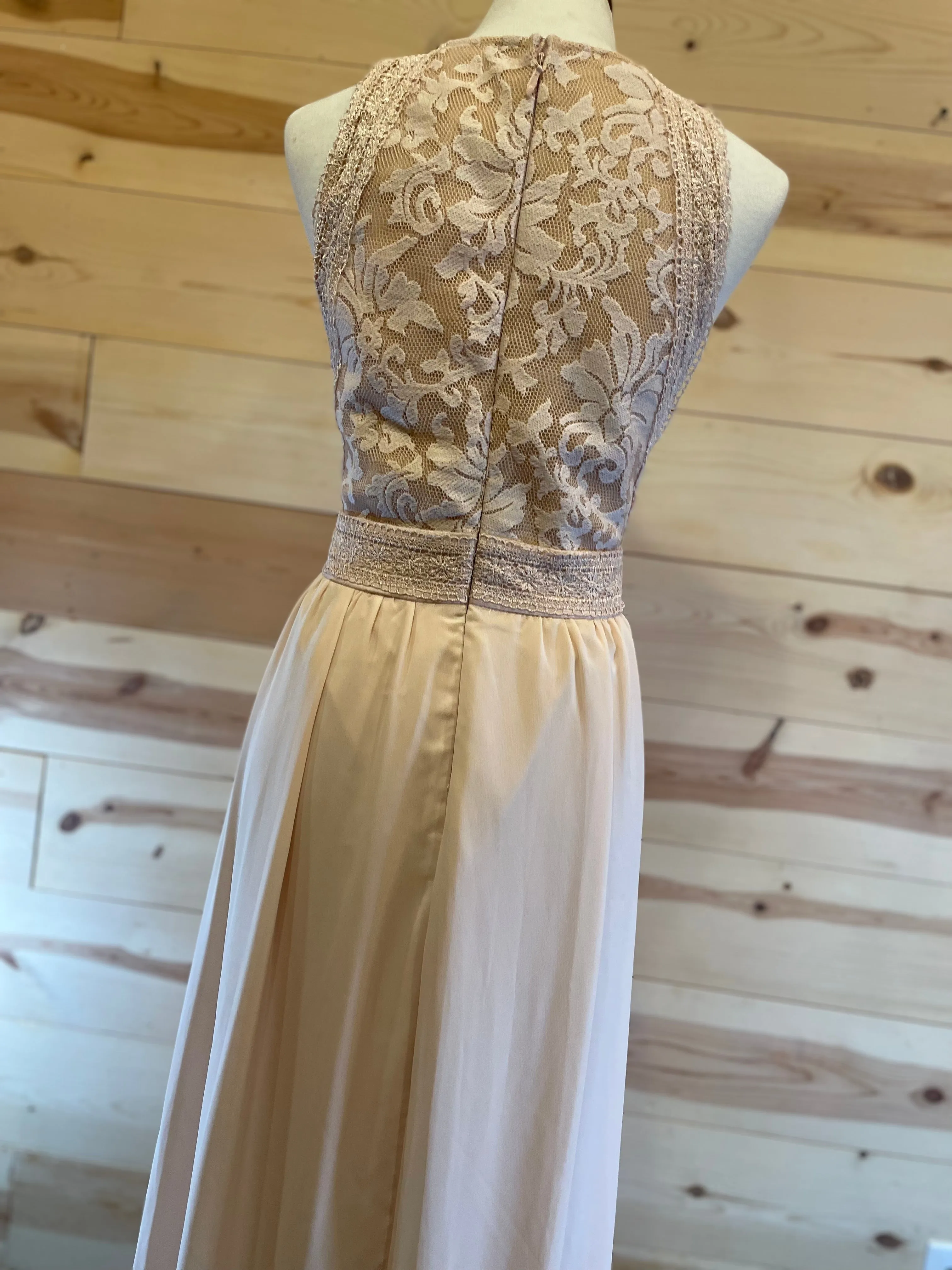 Lulus Cream Lace Sleeveless Long Formal Dress Womens size Large