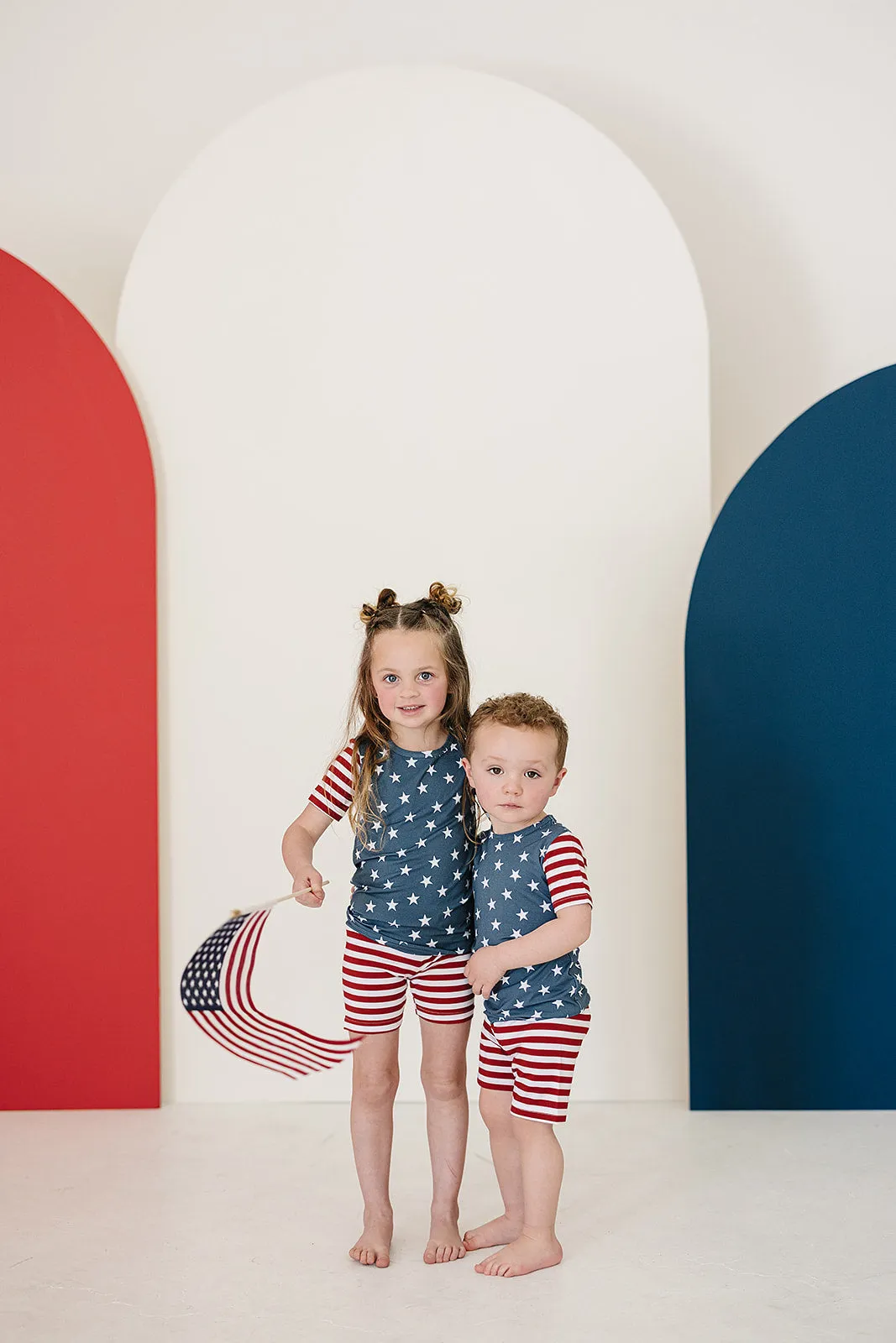 MB57- StArS & sTrIpEs ShOrT sEt