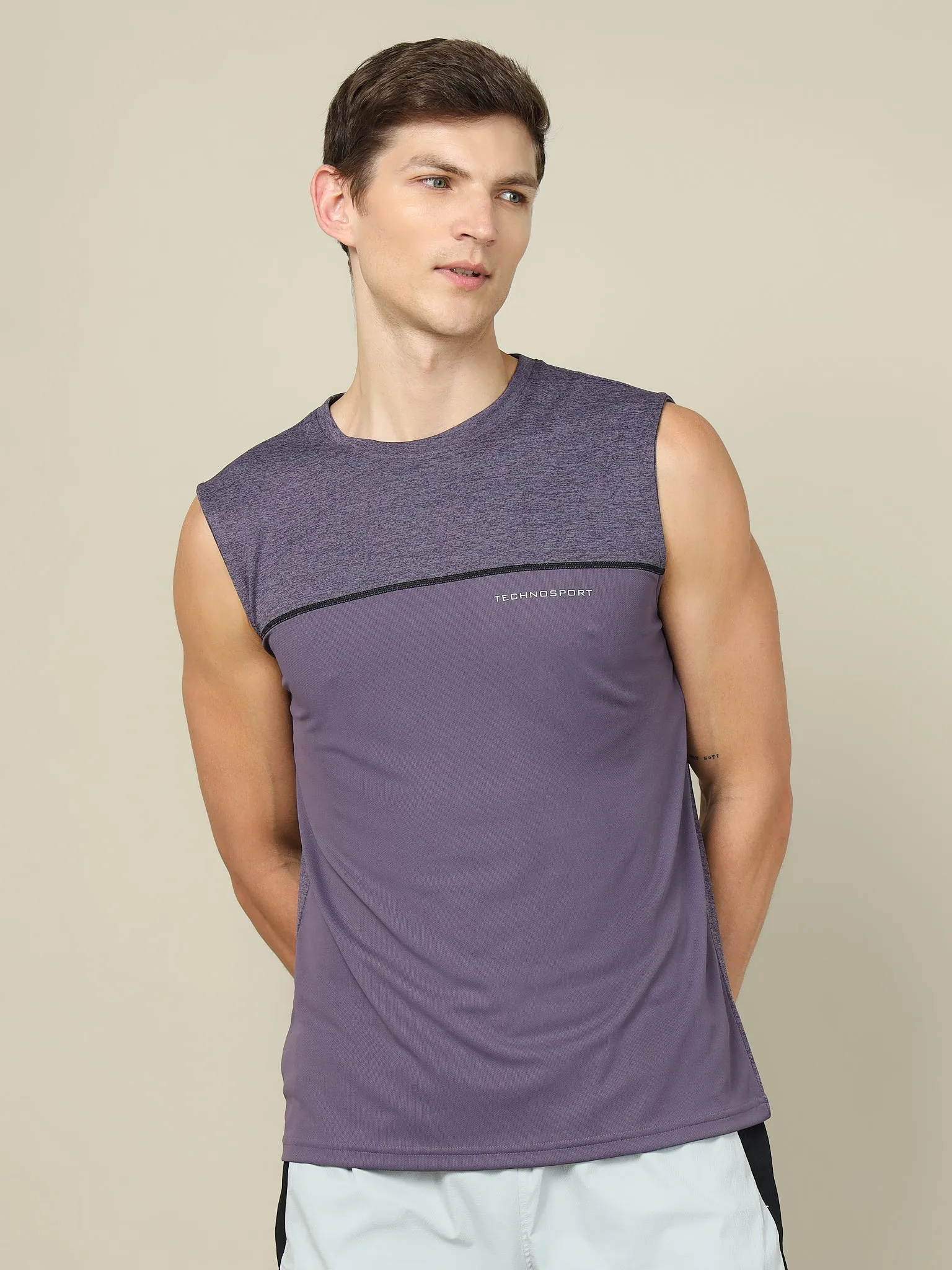 Men Colorblock Slim Fit Crew Neck Innerwear Vest with TECHNO COOL 