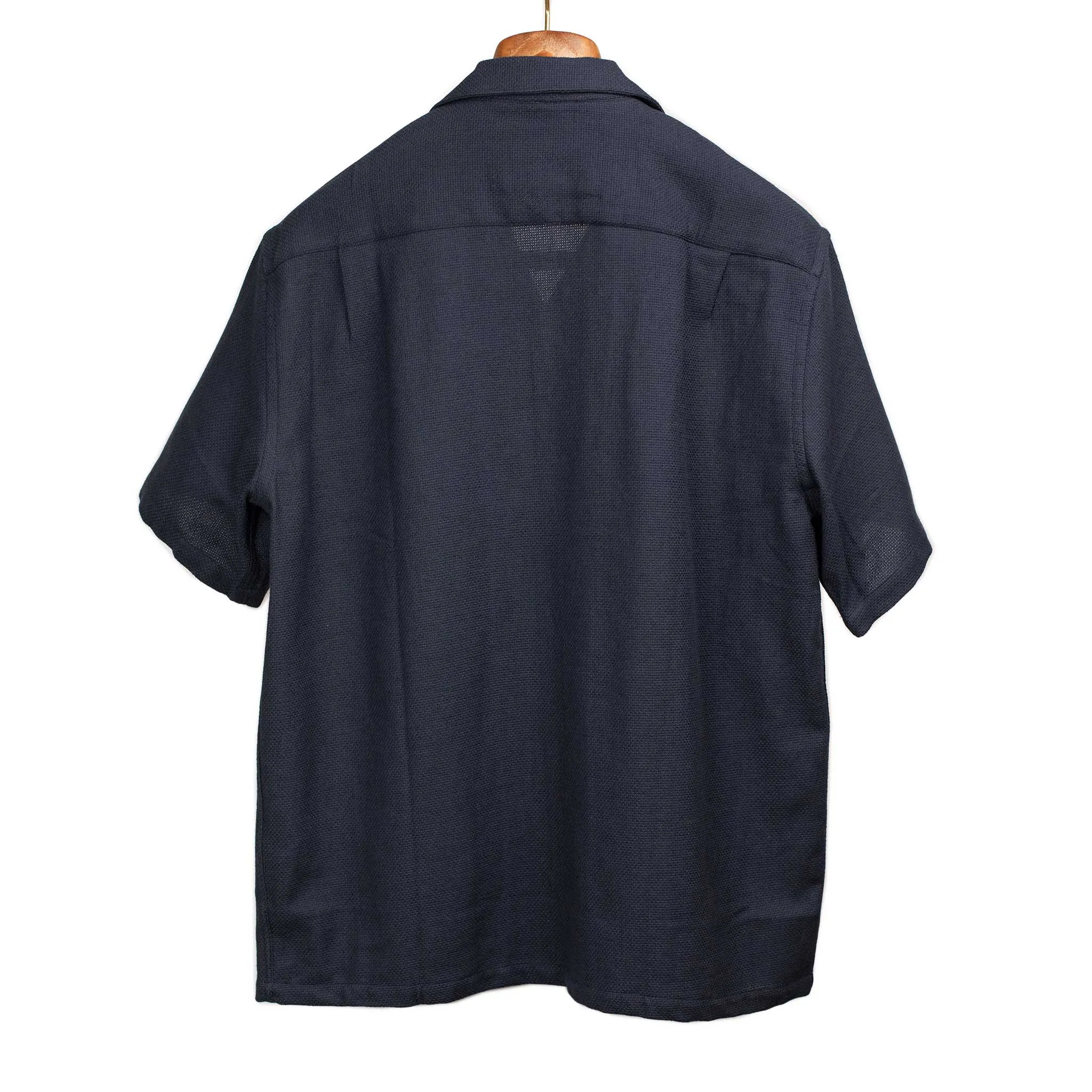 Pique camp collar shirt in navy with floral pocket embroidery